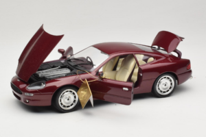 Aston Martin DB7 Червен Guiloy 1:18 67550 Метал — снимка 2 от 8