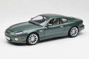 Aston Martin DB7 Vantage Зелен Maisto 1:18 36880 Метал
