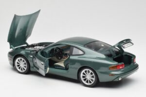Aston Martin DB7 Vantage Зелен Maisto 1:18 36880 Метал — снимка 5 от 8
