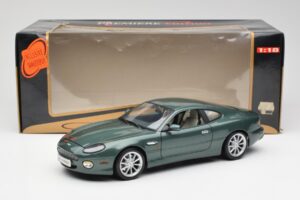 Aston Martin DB7 Vantage Зелен Maisto 1:18 36880 Метал — снимка 8 от 8