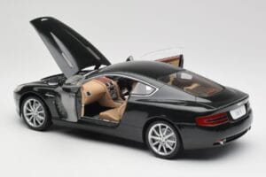 Aston Martin DB9 Черен Solido 1:18 15025600 Метал — снимка 5 от 8