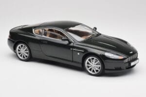 Aston Martin DB9 Черен Solido 1:18 15025600 Метал — снимка 6 от 8