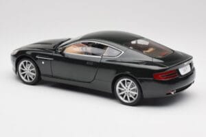Aston Martin DB9 Черен Solido 1:18 15025600 Метал — снимка 7 от 8