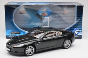Aston Martin DB9 Черен Solido 1:18 15025600 Метал — снимка 8 от 8