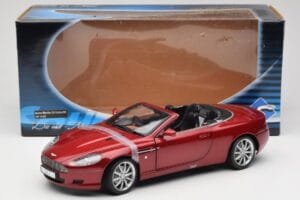 Aston Martin DB9 Volante Червен Solido 1:18 8163 Метал — снимка 8 от 8