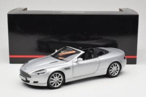 Aston Martin DB9 Volante Сребрист Minichamps 1:18 150137334 Метал — снимка 8 от 8