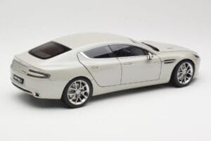 Aston Martin Rapide S Silver Fox AUTOart 1:18 70258 Метал — снимка 3 от 8