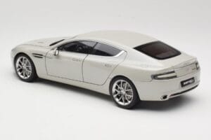 Aston Martin Rapide S Silver Fox AUTOart 1:18 70258 Метал — снимка 7 от 8