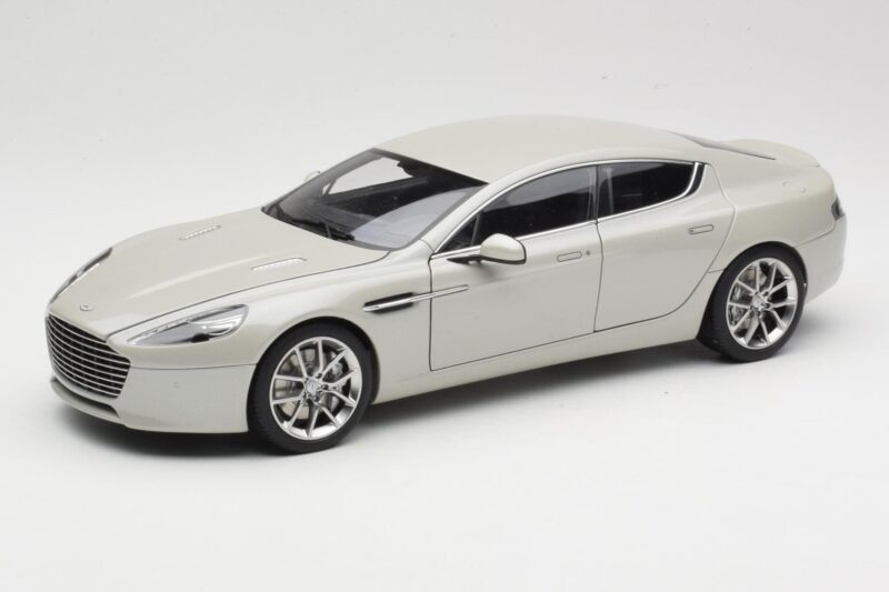 Aston Martin Rapide S Silver Fox AUTOart 1:18 70258 Метал