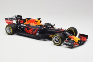 Aston Martin Red Bull Racing RB15 #33 M. Verstappen Winner Brazil GP 2019 Minichamps 1:18 110191933 Метал — снимка 4 от 6
