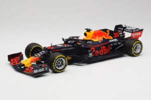 Aston Martin Red Bull Racing RB15 #33 M. Verstappen Winner Brazil GP 2019 Minichamps 1:18 110191933 Метал