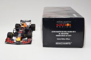 Aston Martin Red Bull Racing RB15 #33 M. Verstappen Winner Brazil GP 2019 Minichamps 1:18 110191933 Метал — снимка 6 от 6