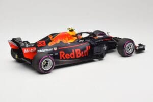 Aston Martin Red Bull Racing RB14 Tag Heuer #33 M. Verstappen Mexican GP 2018 Minichamps 1:18 110181933 Метал — снимка 2 от 6