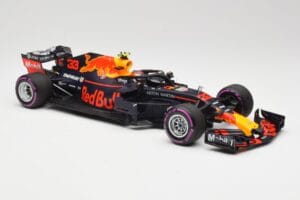 Aston Martin Red Bull Racing RB14 Tag Heuer #33 M. Verstappen Mexican GP 2018 Minichamps 1:18 110181933 Метал — снимка 4 от 6