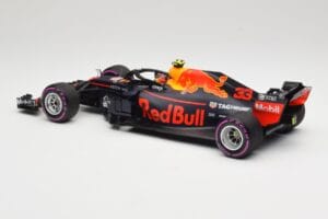 Aston Martin Red Bull Racing RB14 Tag Heuer #33 M. Verstappen Mexican GP 2018 Minichamps 1:18 110181933 Метал — снимка 5 от 6