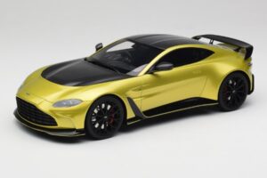 Aston Martin V12 Vantage Final Edition Cosmopolitan Yellow TopSpeed 1:18 TS0453 Метал