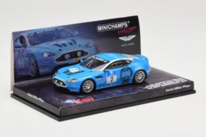 Aston Martin V12 Vantage #7 U. Bez / Porritt / R. Meaden / Mathai 24 Hours Nurburgring 2009 Minichamps 1:43 437091307 Метал — снимка 2 от 4