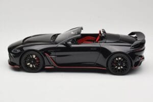 Aston Martin V12 Vantage Roadster Onyx Black GT Spirit 1:18 GT923 Смола — снимка 3 от 6