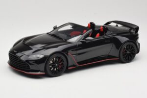 Aston Martin V12 Vantage Roadster Onyx Black GT Spirit 1:18 GT923 Смола
