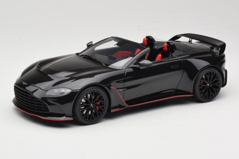 Aston Martin V12 Vantage Roadster Onyx Black GT Spirit 1:18 GT923 Смола