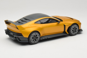 Aston Martin Valiant Auric Gold Metallic GT Spirit 1:18 GT546 Смола — снимка 2 от 6