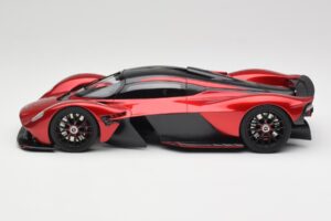 Aston Martin Valkyrie AMR Pro Hyper Red TopSpeed 1:18 TS0539 Метал — снимка 3 от 6