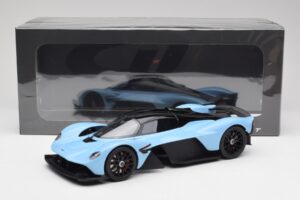Aston Martin Valkyrie Racing Син GT Spirit 1:18 GT915 Смола — снимка 6 от 6