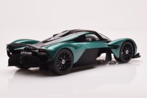 Aston Martin Valkyrie Racing Green GT Spirit 1:18 GT435 Смола — снимка 2 от 6