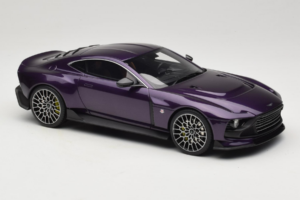 Aston Martin Valour Тъмносин GT Spirit 1:18 GT944 Смола — снимка 4 от 6