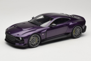 Aston Martin Valour Тъмносин GT Spirit 1:18 GT944 Смола