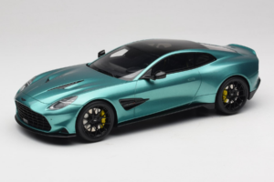 Aston Martin Vanquish Green Metallic GT Spirit 1:18 GT551 Смола