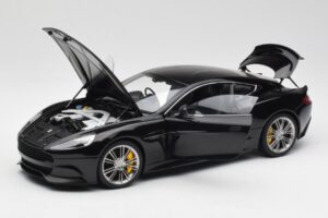 Aston Martin Vanquish Onyx Черен AUTOart 1:18 70247 Метал — снимка 2 от 8