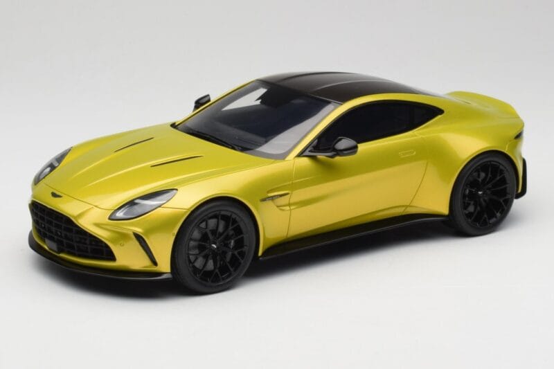 Aston Martin Vantage Cosmopolitan Yellow GT Spirit 1:18 GT514 Смола