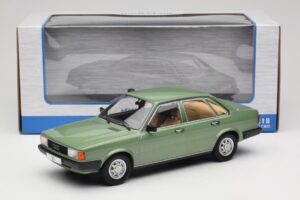 Audi 80 B2 Зелен MCG 1:18 MCG18525 Метал — снимка 6 от 6