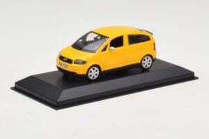 Audi A2 8Z Жълт Minichamps 1:43 AUDI005 Метал — снимка 2 от 4