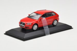Audi A3 8P Sportback Червен Minichamps 1:43 5010403023 Метал — снимка 2 от 4