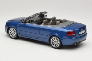 Audi A4 B6 Кабриолет Син Norev 1:18 5010504325 Метал — снимка 7 от 9