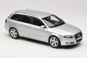 Audi A4 B7 3.2 Quattro Avant Сребрист Minichamps 1:18 5010404215 Метал — снимка 6 от 8