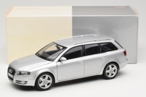 Audi A4 B7 3.2 Quattro Avant Сребрист Minichamps 1:18 5010404215 Метал — снимка 8 от 8