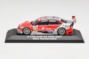 Audi A4 B7 #11 Team Abt M. Rockenfeller DTM 2007 Minichamps 1:43 5020700163 Метал