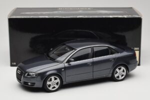 Audi A4 B7 Сив Металик Minichamps 1:18 100014400 Метал — снимка 8 от 8