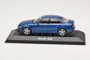 Audi A4 B8 3.2 Quattro Aruba Blue Minichamps 1:43 5010704123 Метал