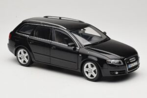 Audi A4 B8 Avant 3.2 Quattro Черен Minichamps 1:18 5010404225 Метал — снимка 6 от 8