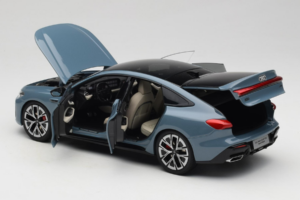 Audi A5L Sportback Сивкавосин OEM 1:18 ZAM60004B Метал — снимка 5 от 8