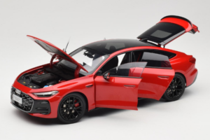 Audi A5L Sportback Червен OEM 1:18 ZAM60004A Метал — снимка 2 от 8