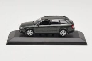 Audi A6 C5 Avant Тъмносив Minichamps 1:43 AUDI006 Метал