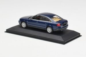 Audi A6 C5 Тъмно Синьо Minichamps 1:43 132093 Метал — снимка 3 от 4