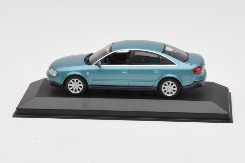 Audi A6 C5 Светло Синьо Minichamps 1:43 AUDI004 Метал