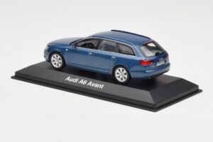 Audi A6 C6 Avant Stratos Blue Minichamps 1:43 5010406223 Метал — снимка 3 от 4