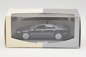 Audi A8 D3 Mauritius Синьо Metallic Minichamps 1:43 5010508123 Метал — снимка 4 от 4